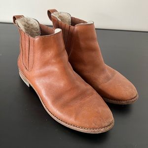 Madewell Sherpa booties